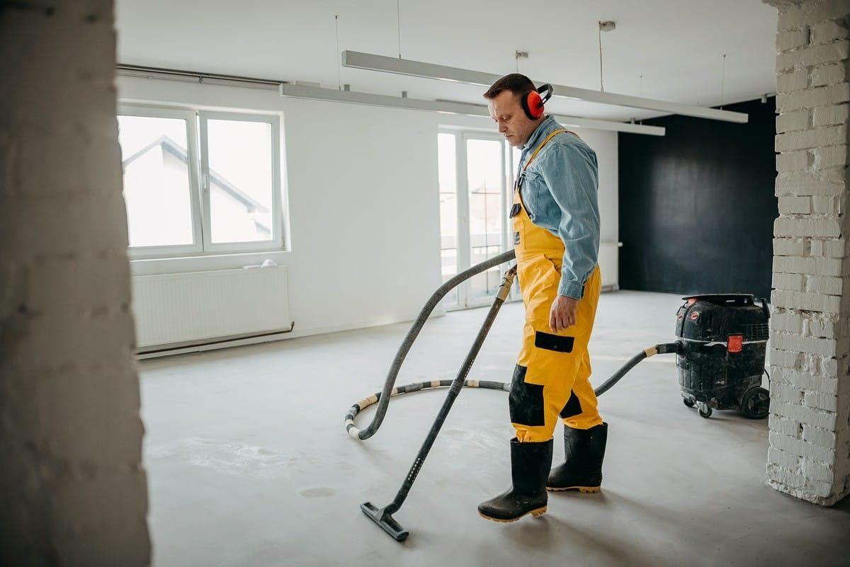 Szlifowanie betonu a zdrowie pracowników: jakie są korzyści?